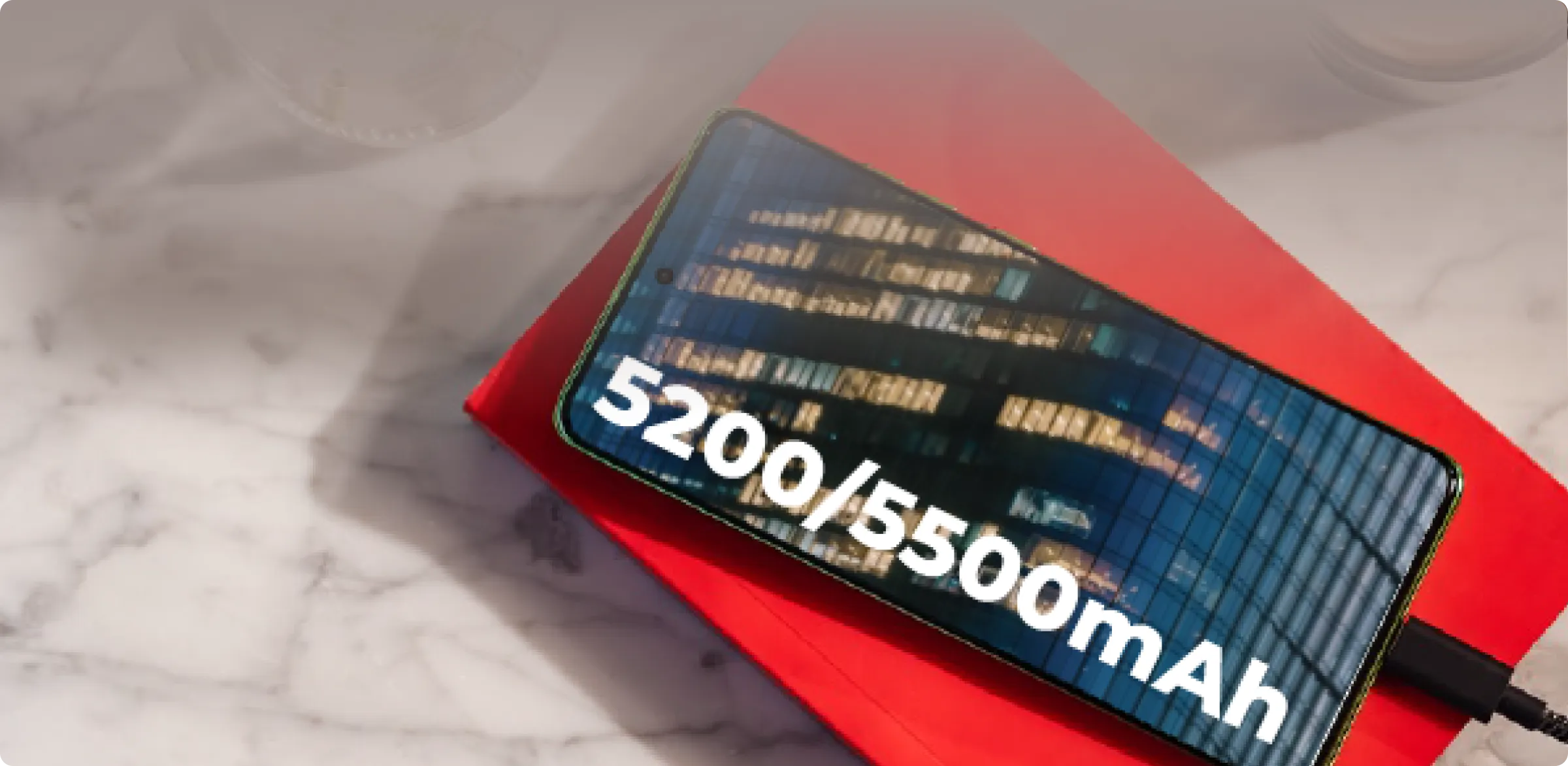 超急速充電対応で長時間使える大容量バッテリー